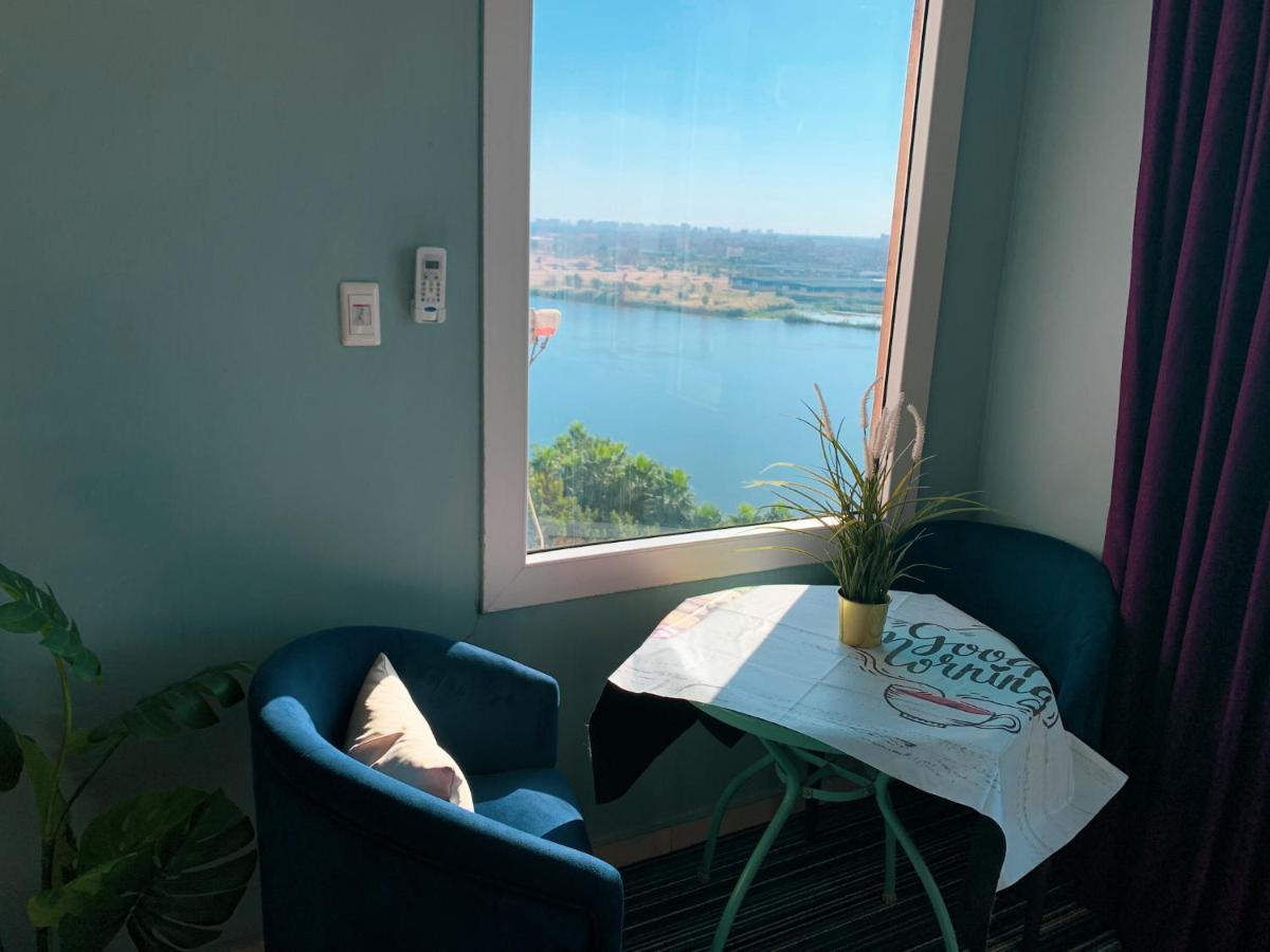 Nile Pyramidal View Apartment Кайро Екстериор снимка