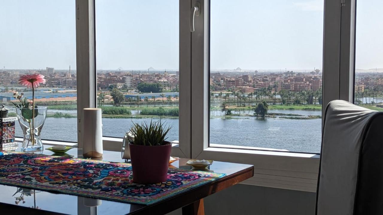 Nile Pyramidal View Apartment Кайро Екстериор снимка